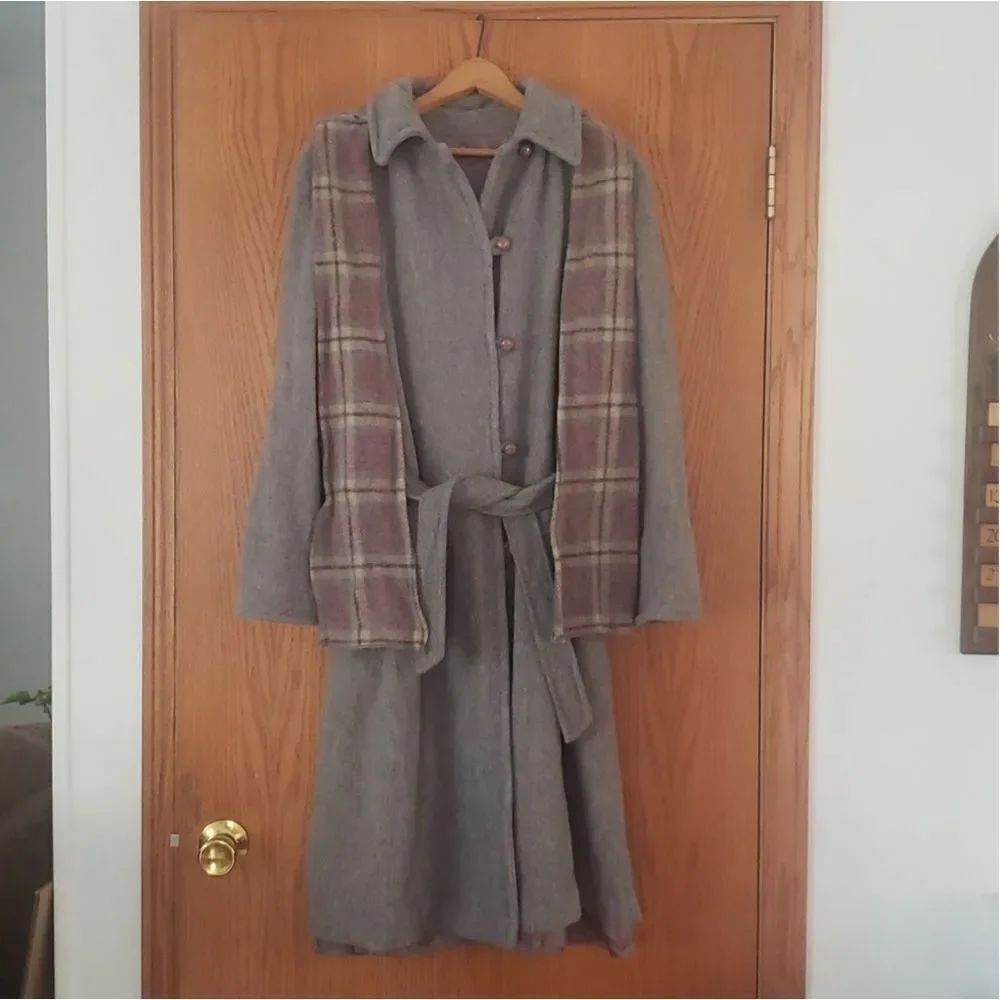 Gorgeous Vintage Freddi-Gail Wool Blend Long-Length Winter Coat Sz 16?